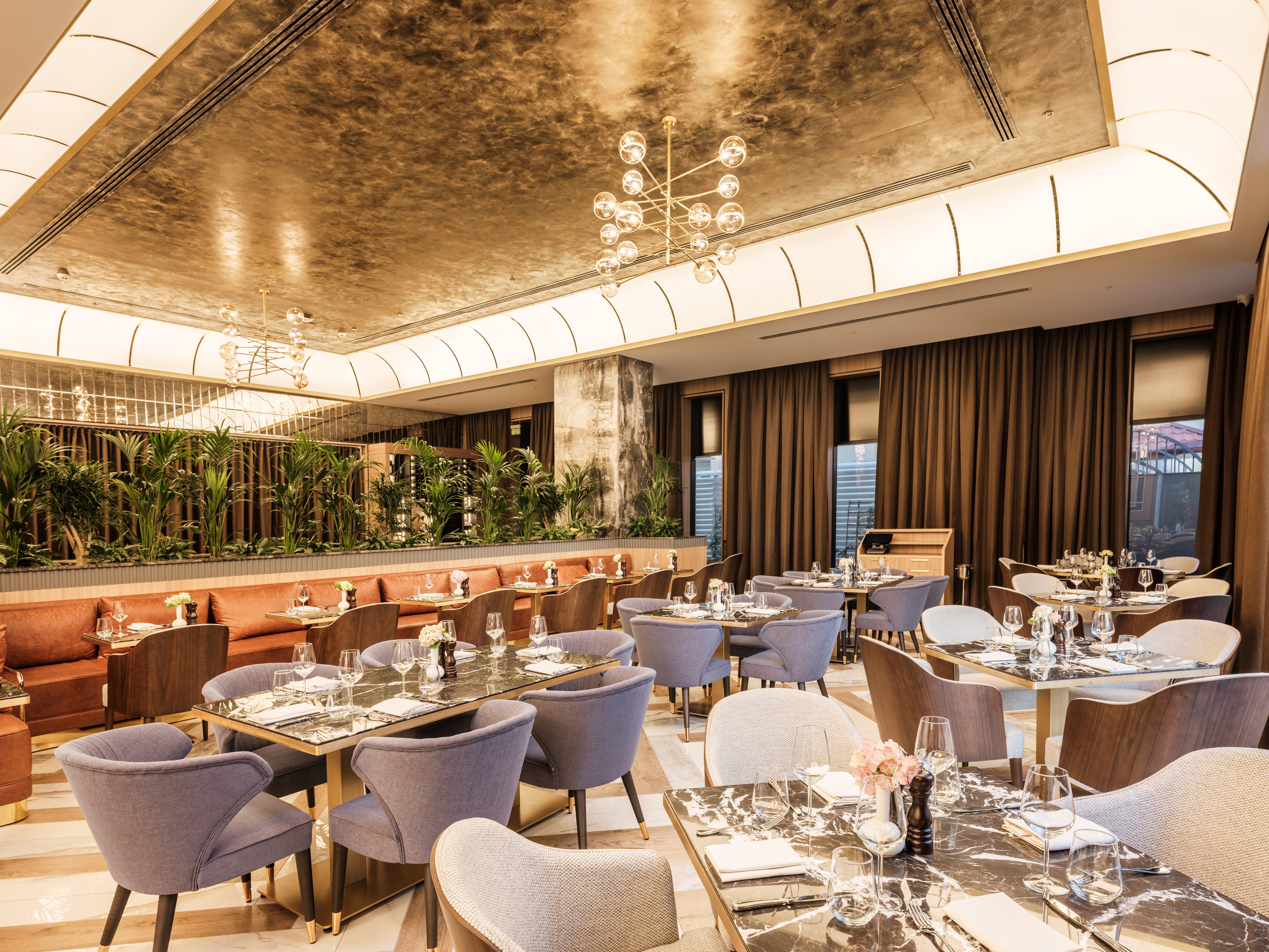 Intercontinental Baku By Ihg Hotell Eksteriør bilde The interior of the restaurant