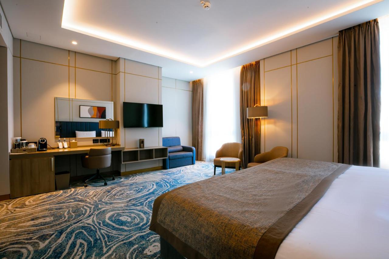 Intercontinental Baku By Ihg Hotell Eksteriør bilde