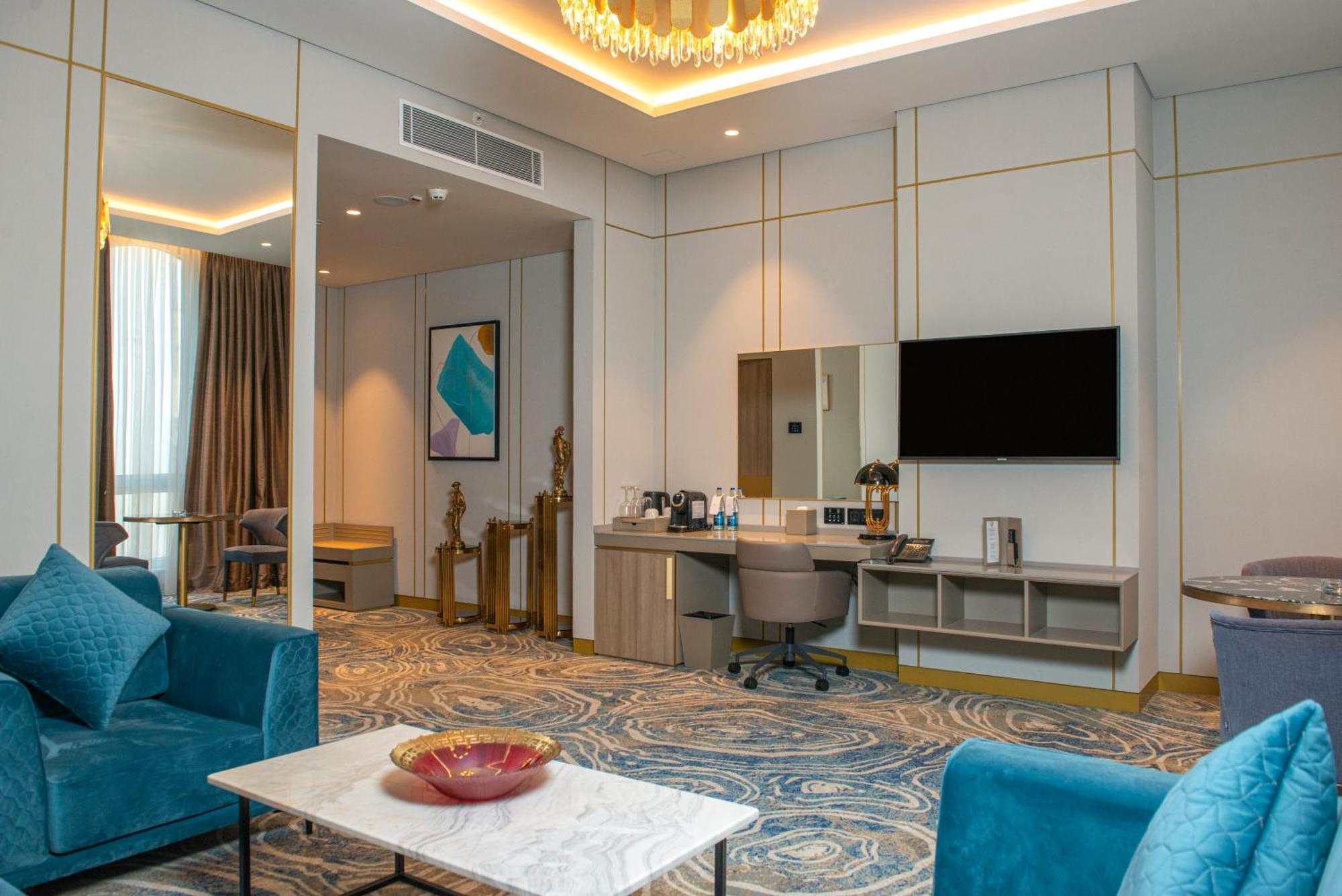 Intercontinental Baku By Ihg Hotell Eksteriør bilde Suite